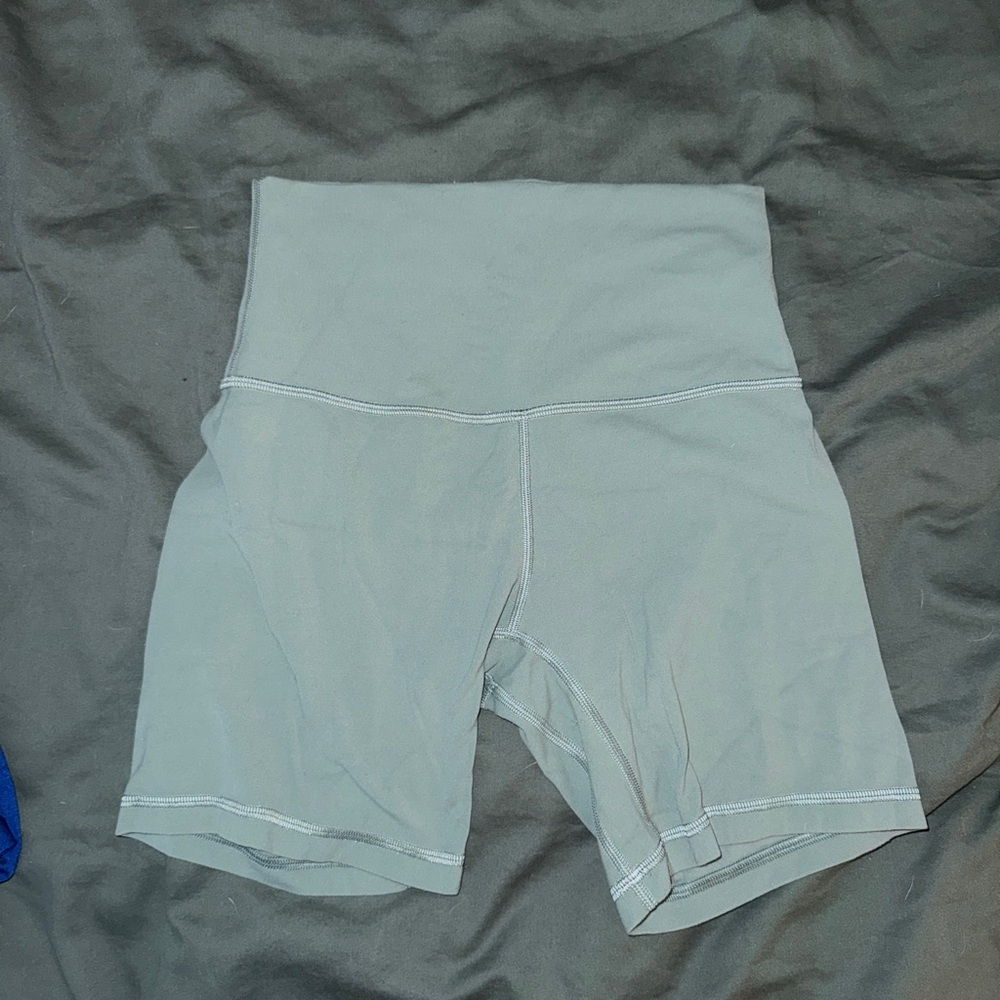 lululemon athletica Women's Light Gray Bike Shorts